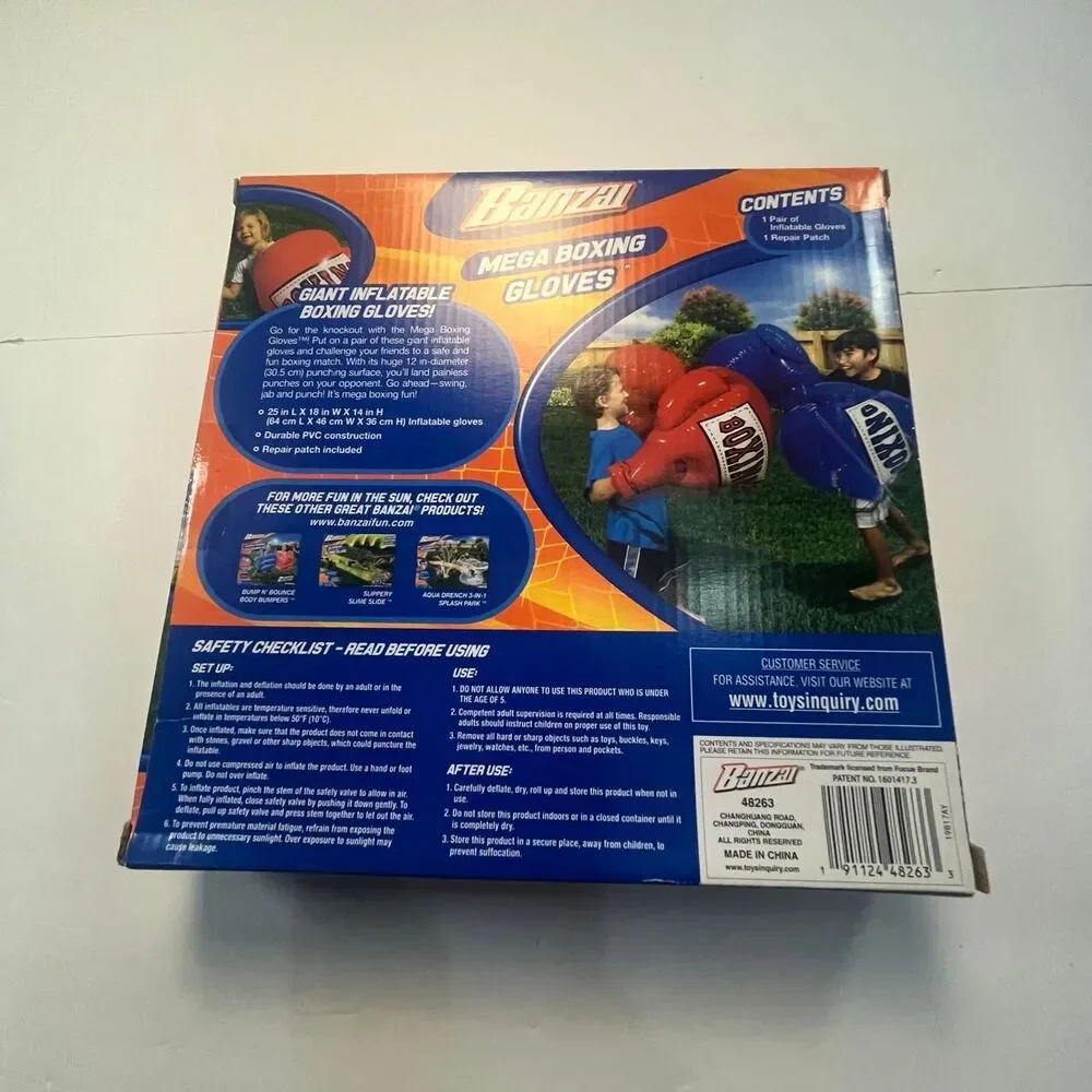 Banzai Mega Boxing Gloves Inflatable Toy Red Pair Brand New in Box